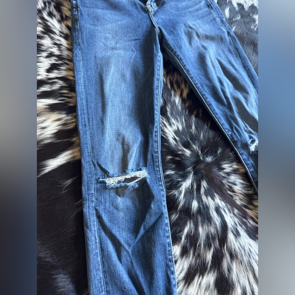 Silver Jeans Size 26 - Picture 3 of 8